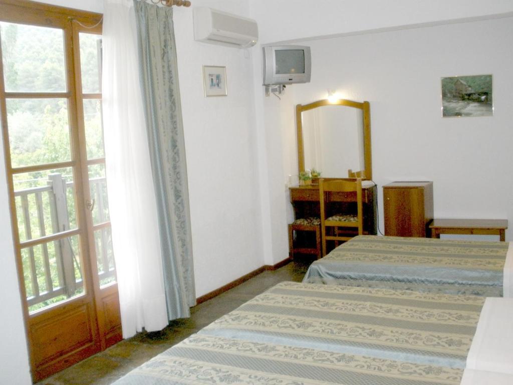Afroditi Panormos  Room photo
